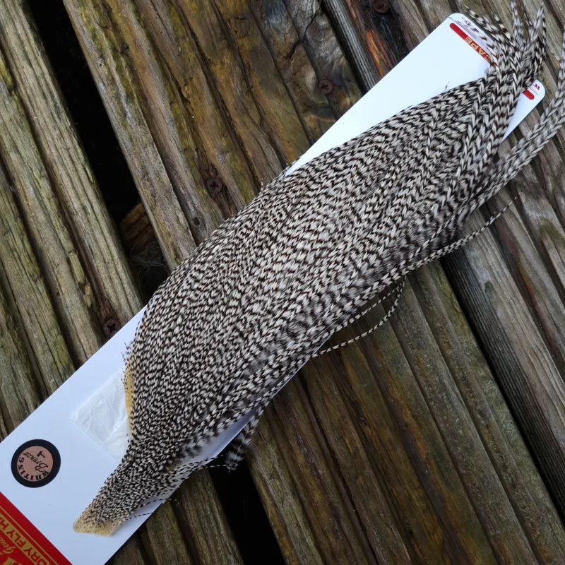 Whiting 1/2 Bronze Grade Dry Fly Rooster Cape in Grizzly