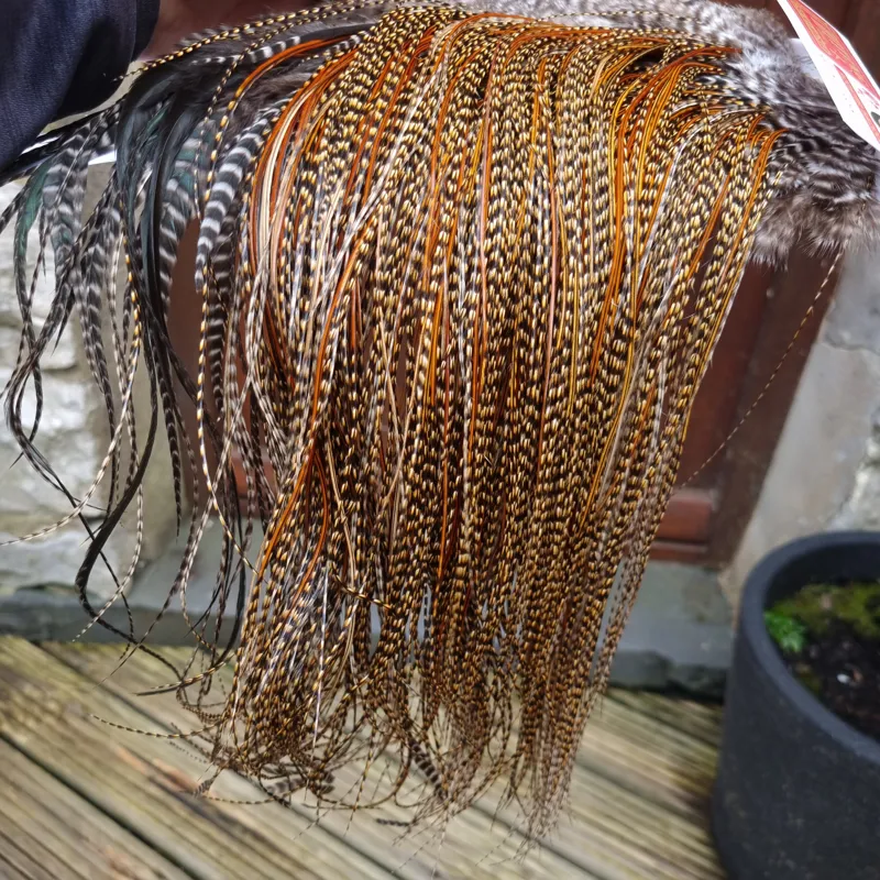 Whiting Bronze Grade Midge Rooster Saddle in CREE B Approx Tying Size Few 14 and Stuffed with16/18 and a few 20 and smaller-1