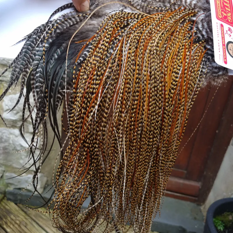 Whiting Bronze Grade Midge Rooster Saddle in CREE B Approx Tying Size Few 14 and Stuffed with16/18 and a few 20 and smaller-3