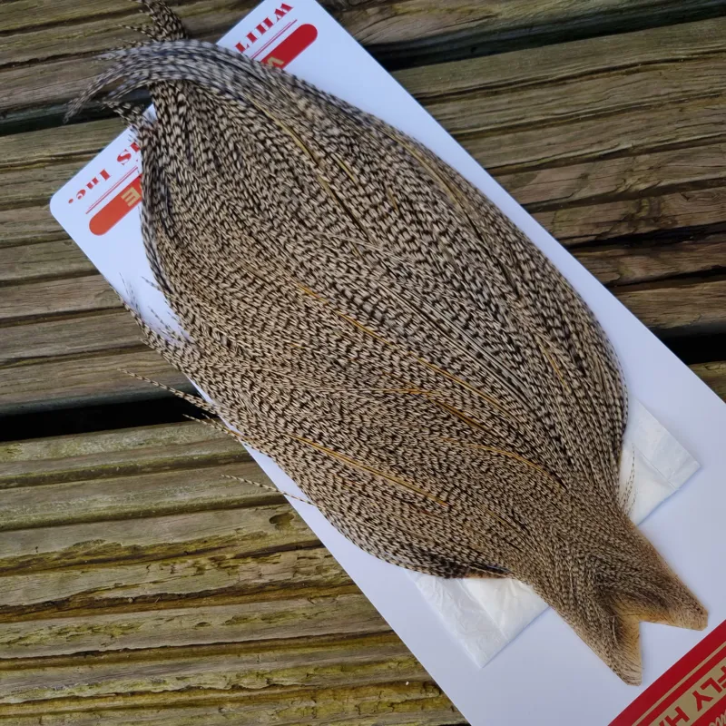 Whiting Commercial Grade Dry Fly Cape in GRIZZLY VARIANT A-1