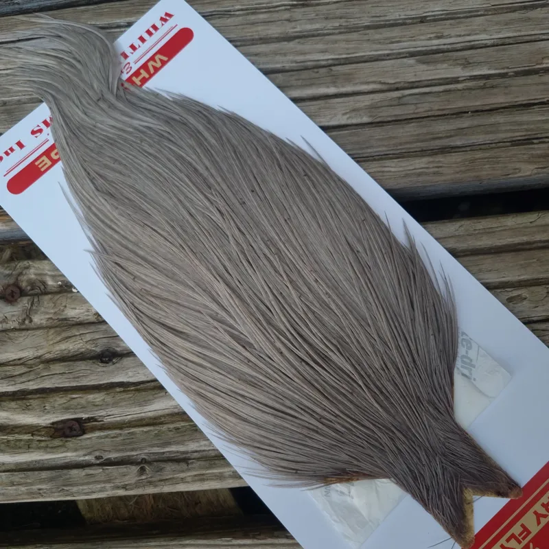 Whiting Commercial Grade Dry Fly Cape in White dyed Medium Dun B-4