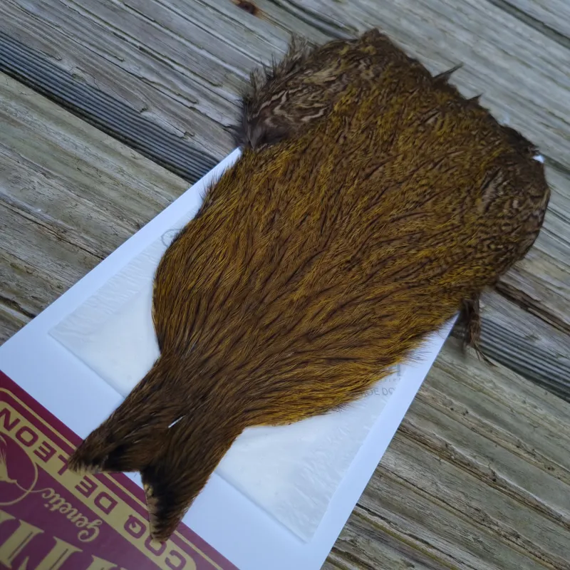 Whiting Coq de Leon Hen Cape in Speckled Copper Olive-2