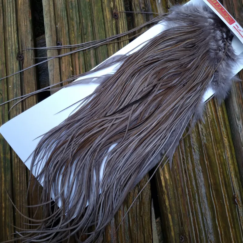 Whiting PRO-GRADE Dry Fly Rooster Saddle in Dark Dun B Approx Tying Sizes10/12/14/16-1