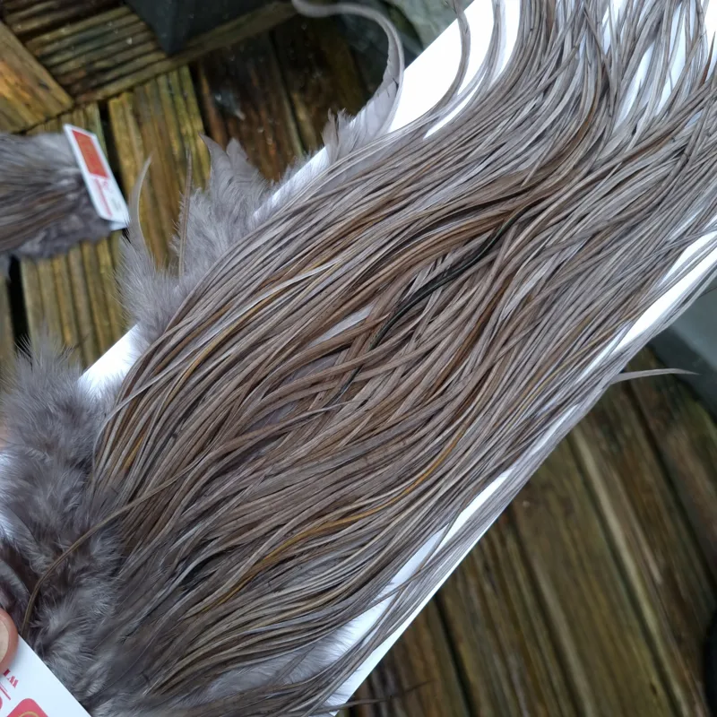 Whiting PRO-GRADE Dry Fly Rooster Saddle in Dark Dun B Approx Tying Sizes10/12/14/16-3