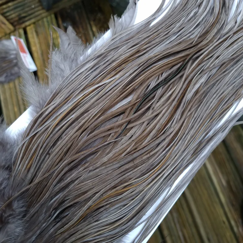 Whiting PRO-GRADE Dry Fly Rooster Saddle in Dark Dun B Approx Tying Sizes10/12/14/16-4