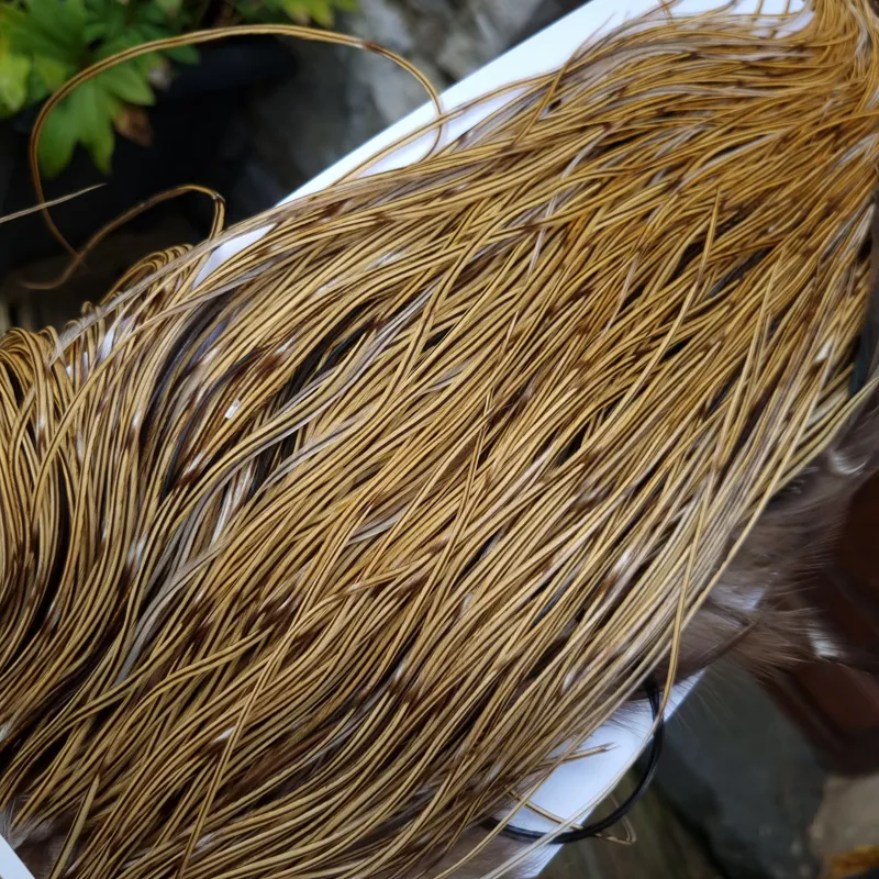 Whiting Heritage Hackles Rooster Saddle in Mixed Colours F Golden Badger Tying Approx Stuffed with 14/16/18 with a few going smaller -2