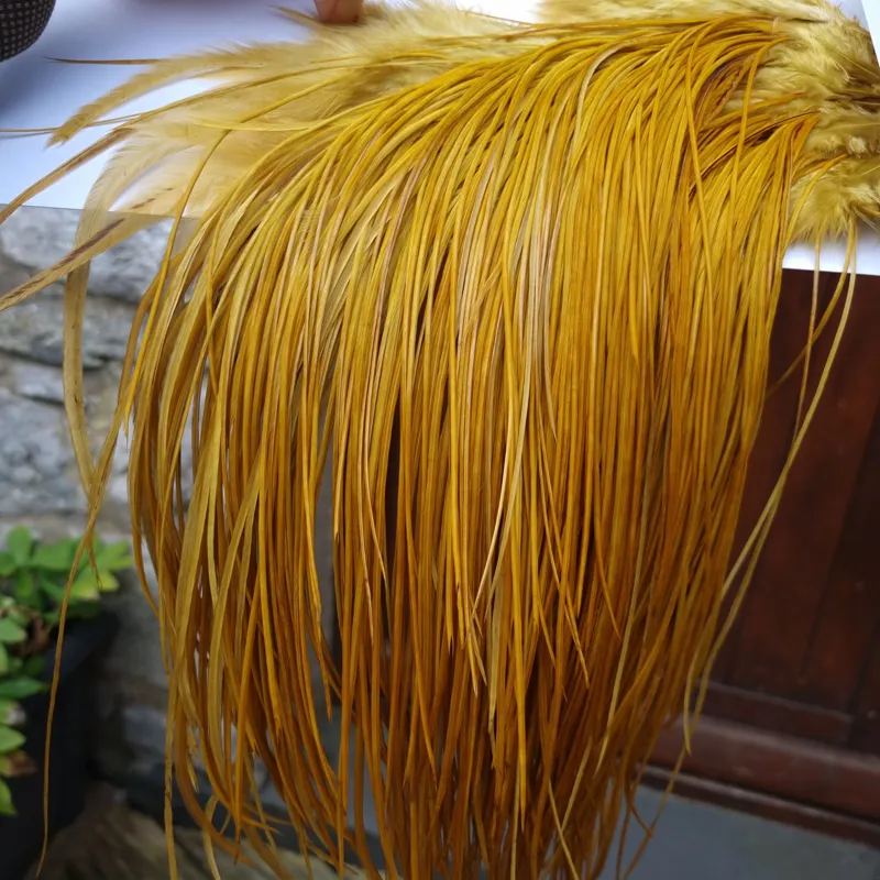 Whiting Pro-Grade Midge Rooster Saddle in White dyed Golden Olive A Approx Tying Size  Few 14 Stuffed with  16 18 20-6