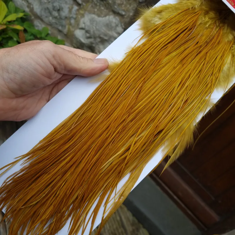 Whiting Pro-Grade Midge Rooster Saddle in White dyed Golden Olive A Approx Tying Size  Few 14 Stuffed with  16 18 20-5