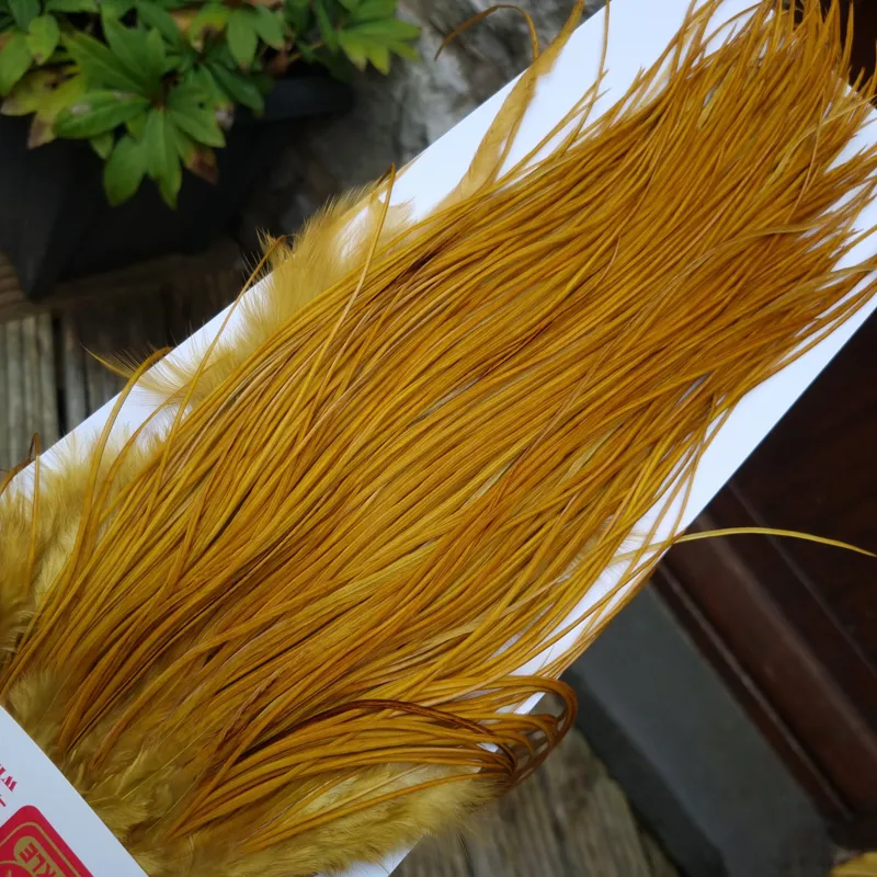 Whiting Pro-Grade Midge Rooster Saddle in White dyed Golden Olive A Approx Tying Size  Few 14 Stuffed with  16 18 20-7