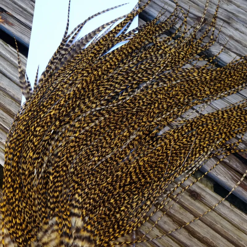Whiting Pro-Grade Midge Rooster Saddle in Grizzly Golden Straw A Approx Tying Sizes Few 12's and stuffed with 14/16 with the odd one going smaller-7