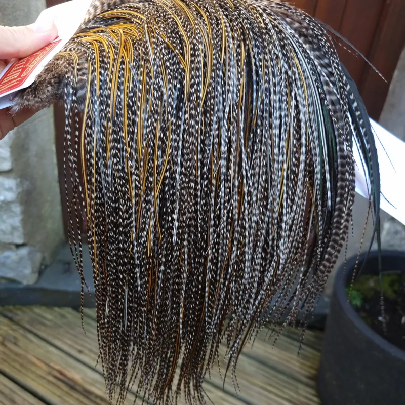 Whiting Pro-Grade Midge Rooster Saddle in Grizzly Variant B Dark Grizzly/ Deep Rich Golden Badger Approx Tying Sizes 16/18/20/22 -2