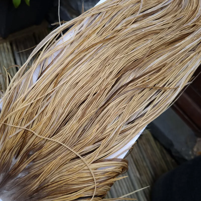 Whiting Heritage Hackles Rooster Saddle in Mixed Colours H Light/Medium and Dark Champagne Badger Tying Approx 12/14/16      -6