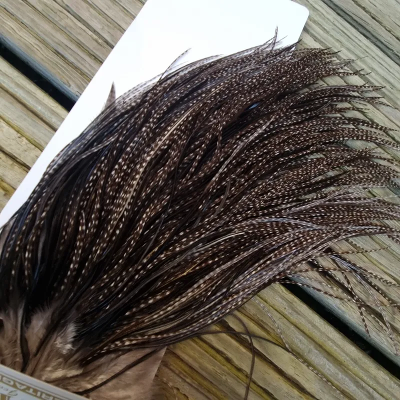 Whiting Heritage Hackles Rooster Saddle in Mixed Colours L Dark Grizzly Variant/ Natural Black Approx Tying Size 12/14 and a few 16	-2