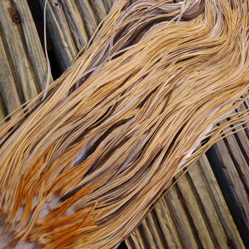 Whiting Heritage Hackles Rooster Saddle in Mixed Colours U Natural Golden Straw/ Natural Golden Straw Badger/Champagne Badger Approx.Tying Size 10/12/14-9