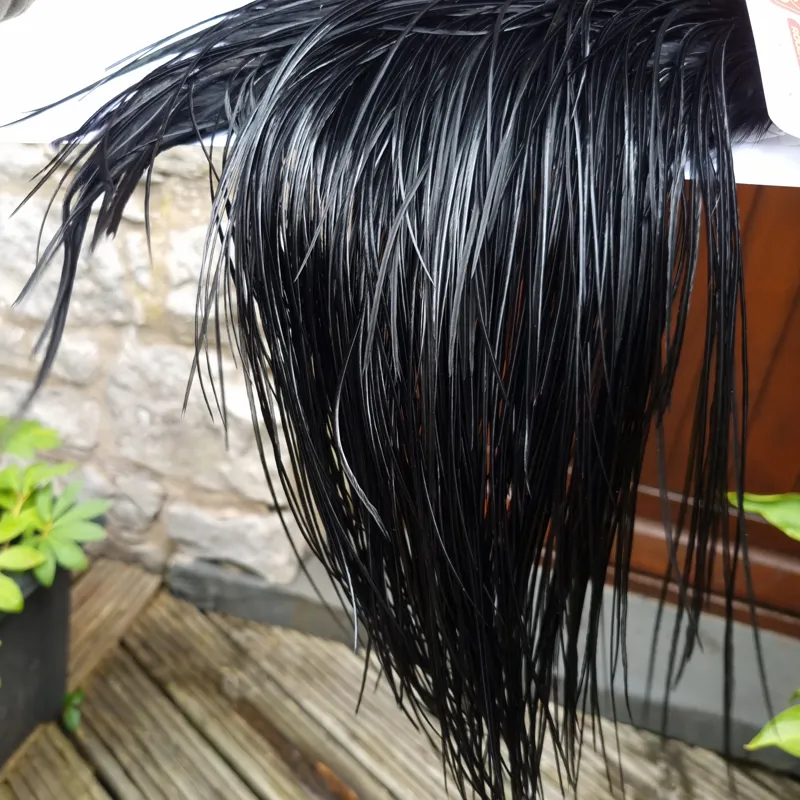 Whiting Pro-Grade Midge Rooster Saddle in Black D Approx Tying Sizes 12/14/16/18 with a few smaller-2