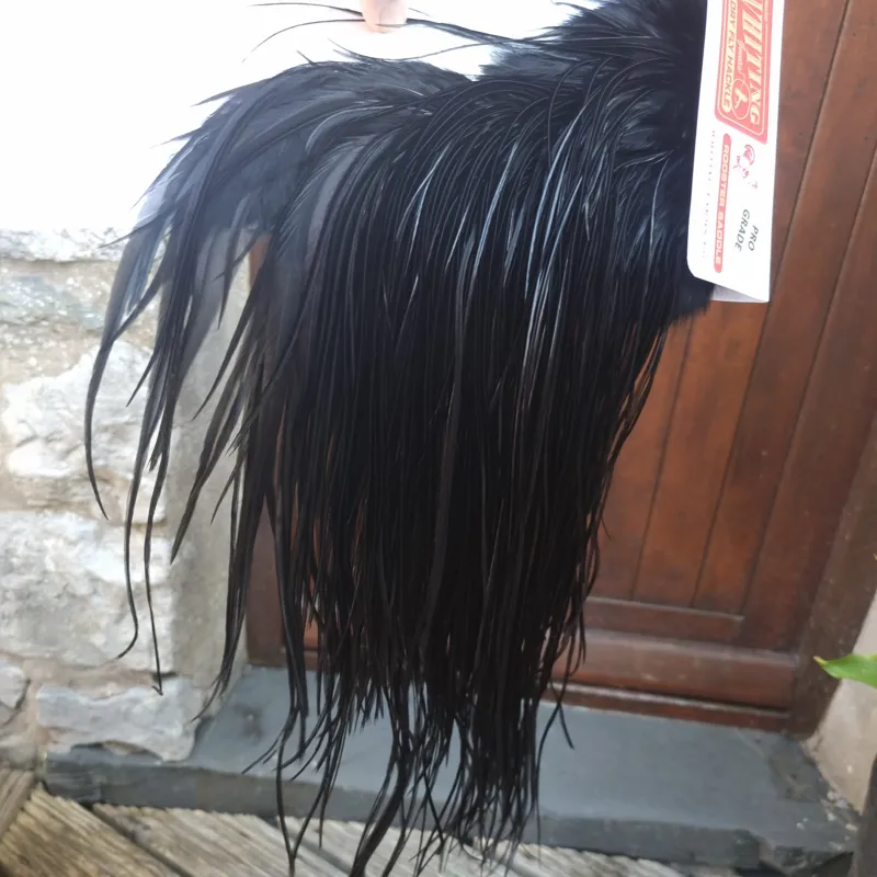 Whiting PRO-GRADE Dry Fly Rooster Saddle in Black A Approx Tying Sizes 10/12/14