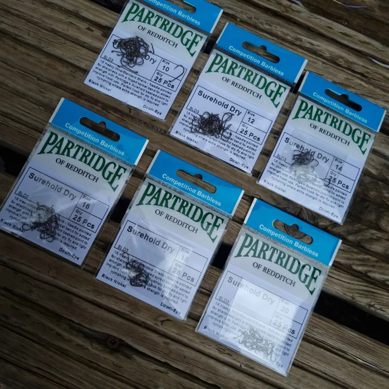 Partridge Surehold Dry Fly SLD3 Hook 25 per pack-2
