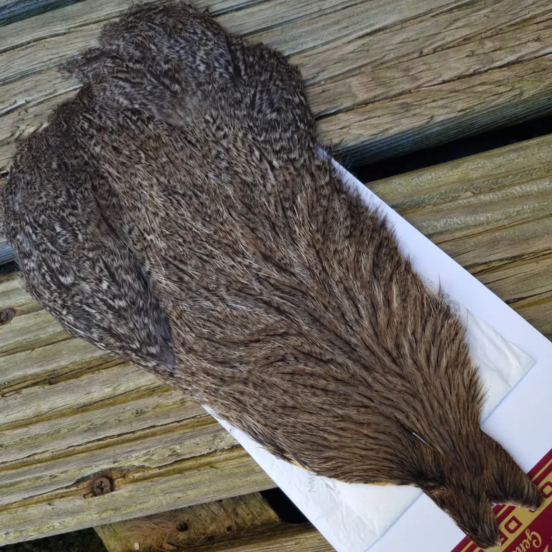 Whiting Coq de Leon Hen Cape in Brown Speckled-5