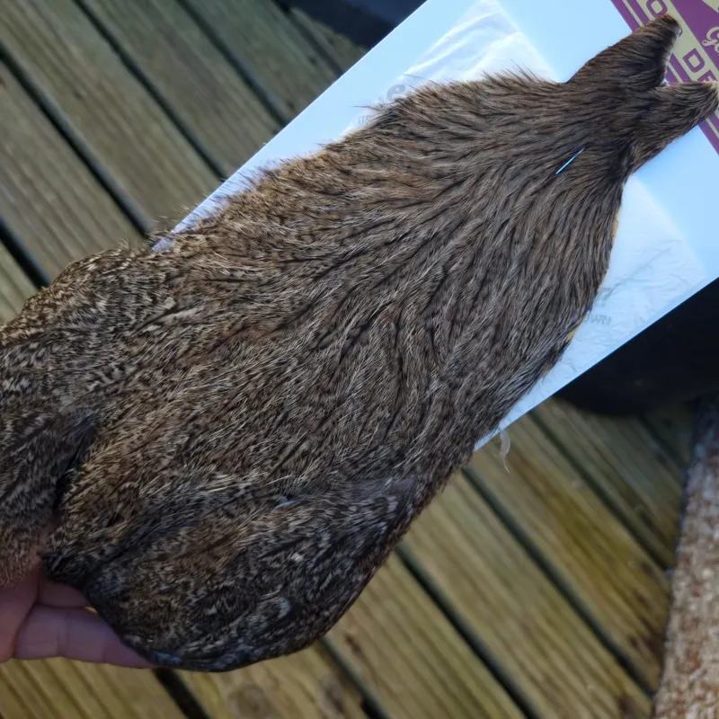 Whiting Coq de Leon Hen Cape in Brown Speckled