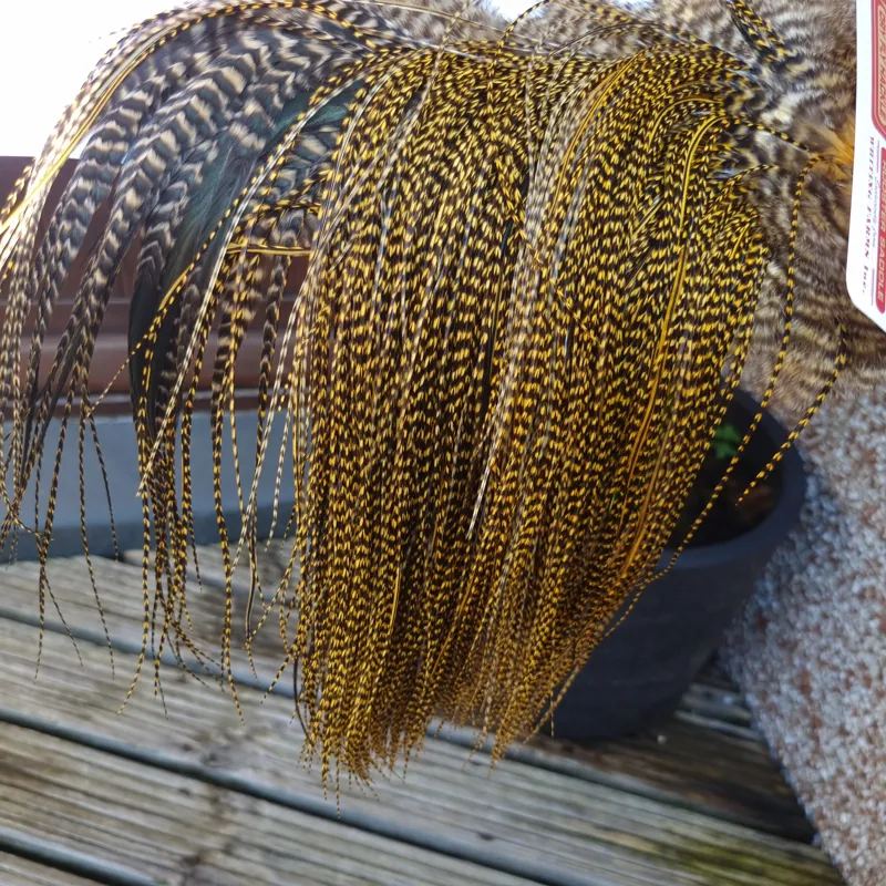 Whiting Pro-Grade Midge Rooster Saddle in Grizzly Golden Straw B Approx Tying Sizes 14/16/18/20/22/24 and out of sight-3