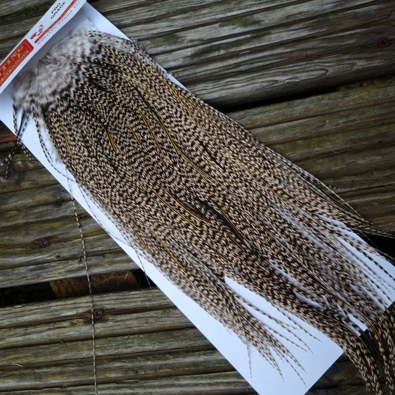 Whiting Pro-Grade Midge Rooster Saddle in Grizzly Variant D Classic/Light Grizzly Lightly Splashed with GOLDEN Badger Approx Tying size 14/16/18/20-2