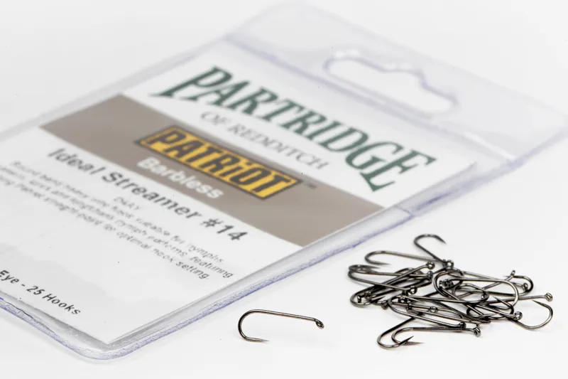 Partridge PRO-100 Patriot Barbless Ideal Streamer D4AY Hook-1