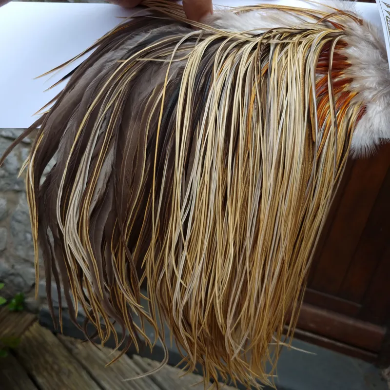 Whiting Heritage Hackles Rooster Saddle in Mixed Colours Q Light/ Medium/Dark Champagne Badger/Speckled Champagne Badger Splashed with Rusty Dun Approx Tying Size 12/14/16-7
