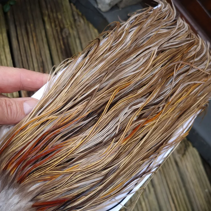 Whiting Heritage Hackles Rooster Saddle in Mixed Colours Q Light/ Medium/Dark Champagne Badger/Speckled Champagne Badger Splashed with Rusty Dun/Silver Badger Approx Tying Size 10/12/14/16-3