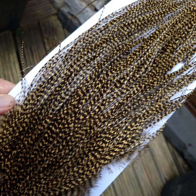 Whiting Pro-Grade Midge Rooster Saddle in Grizzly Golden Straw B Approx Tying Sizes 14/16/18/20/22-1
