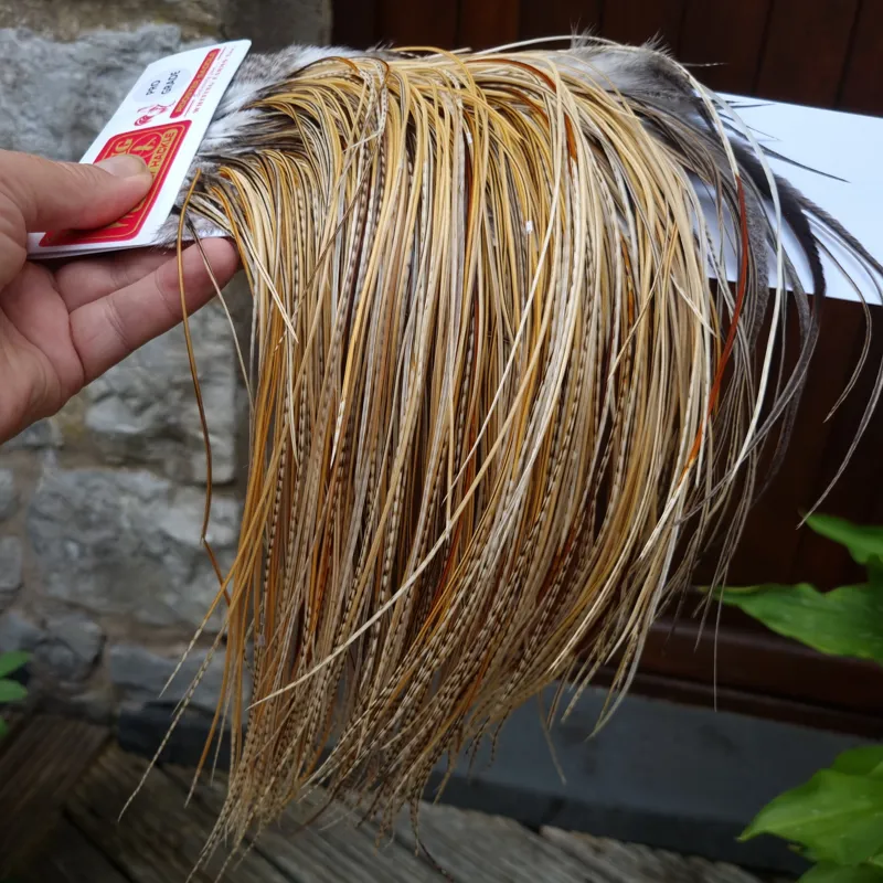 Whiting Pro-Grade Midge Rooster Saddle in Unique Variant B Ivory/Light Ginger/Golden Straw/Golden Badger/Silver Badger/ Brassy Badger/Grizzly/Salt and Pepper/Furnace Approx tying size 18/20/22/24 and out of sight-1